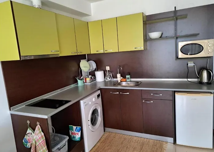 уютная студия на солнечном берегу